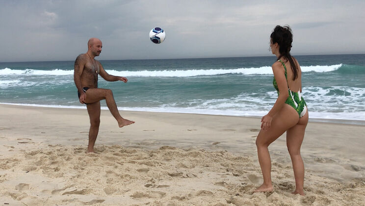 Spitting Distance World Cup Special: POV Blowjob with Spit and Cum